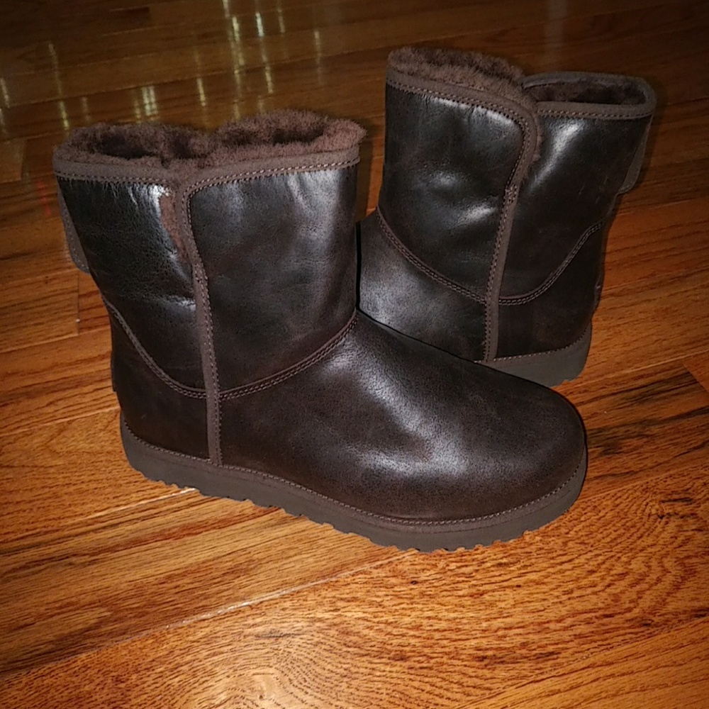 🎀🎄🎁UGG Cory Leather🎁🎄🎀